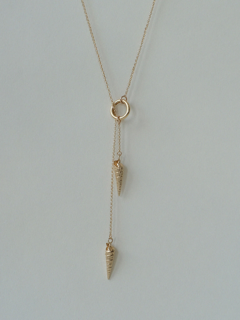 Shell Lariat